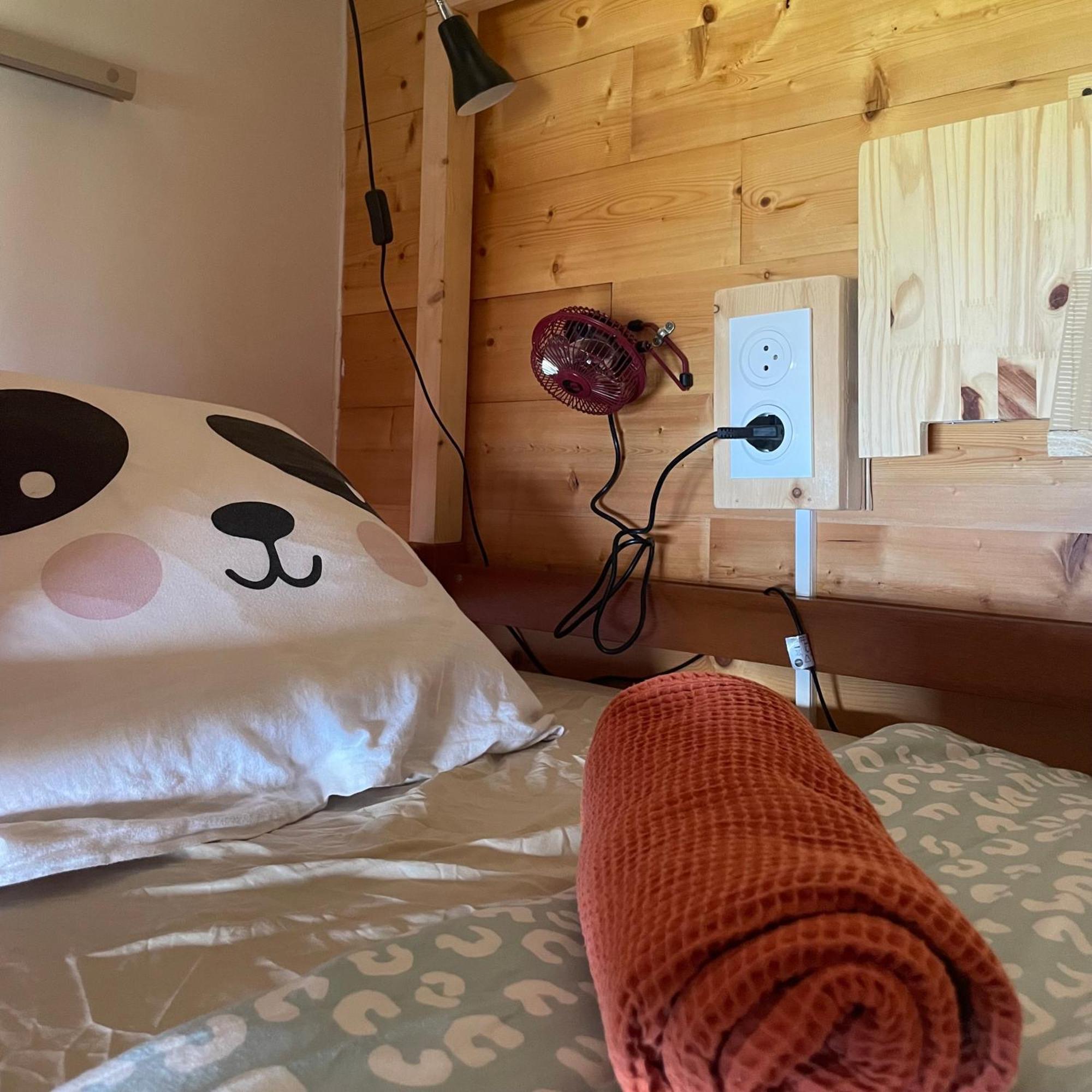 Dodo House Auberge De Jeunesse 생뢰 외부 사진